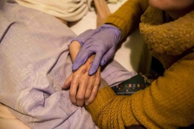 CECOVA y AEESME reprochan que Sanidad vuelva a ofertar plazas de enfermeras de Salud Mental sin exigir la especialidad en el concurso de traslados